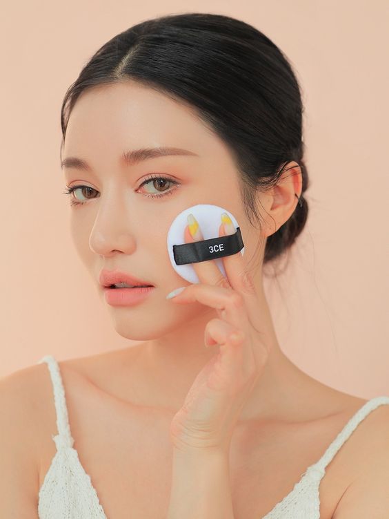 护肤品和化妆品需要间隔时间