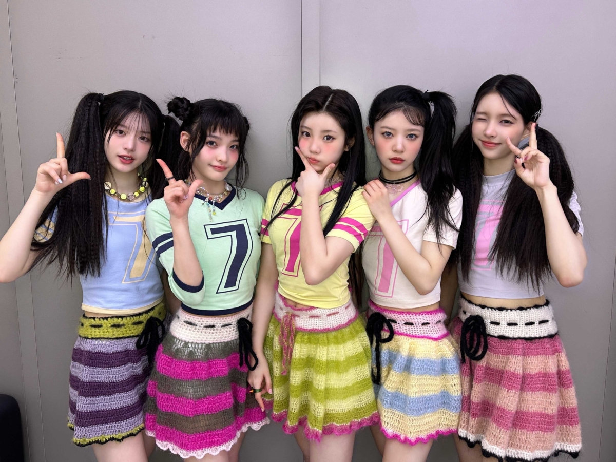 ILLIT 服装惹争议