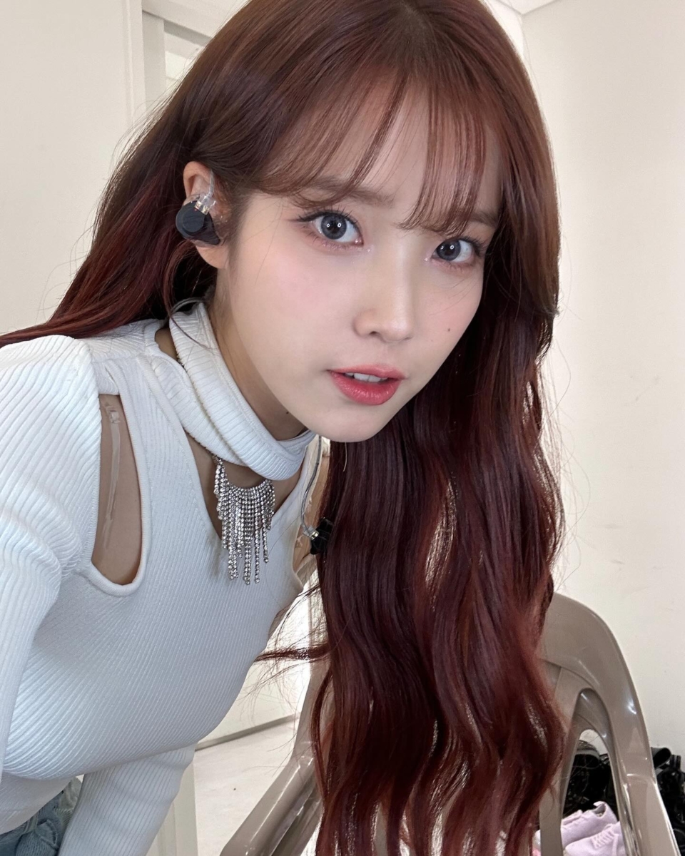 编剧原本属意 IU 出演洪海仁