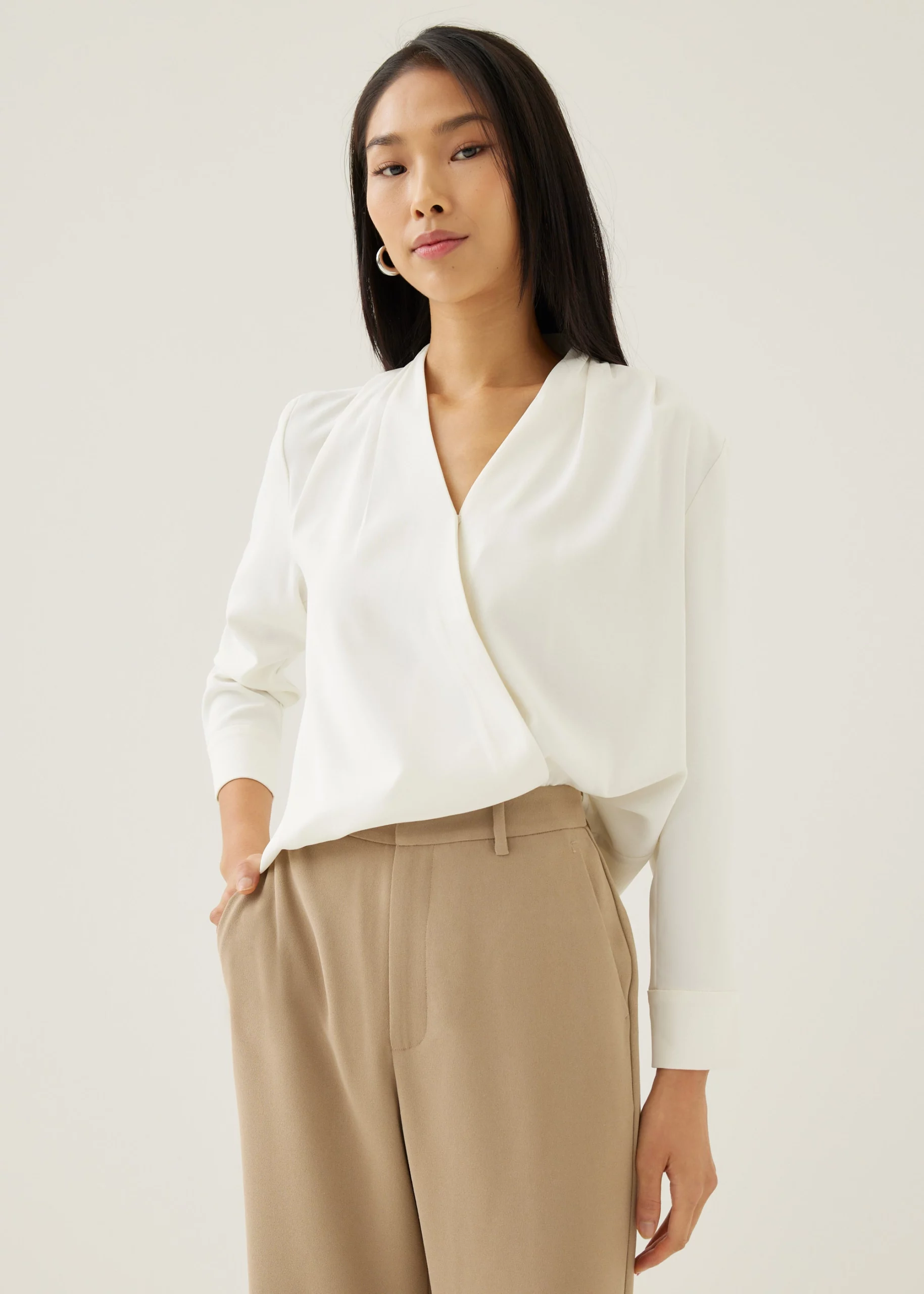 4、Love,Bonito 服饰