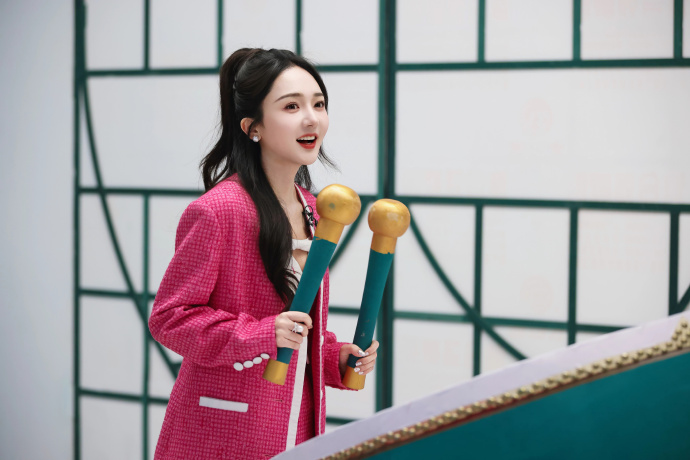 TOP 9 ——靳梦佳