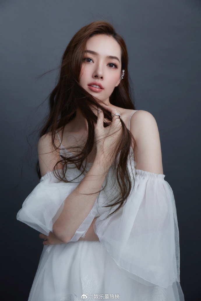 TOP 1 —— 郭碧婷