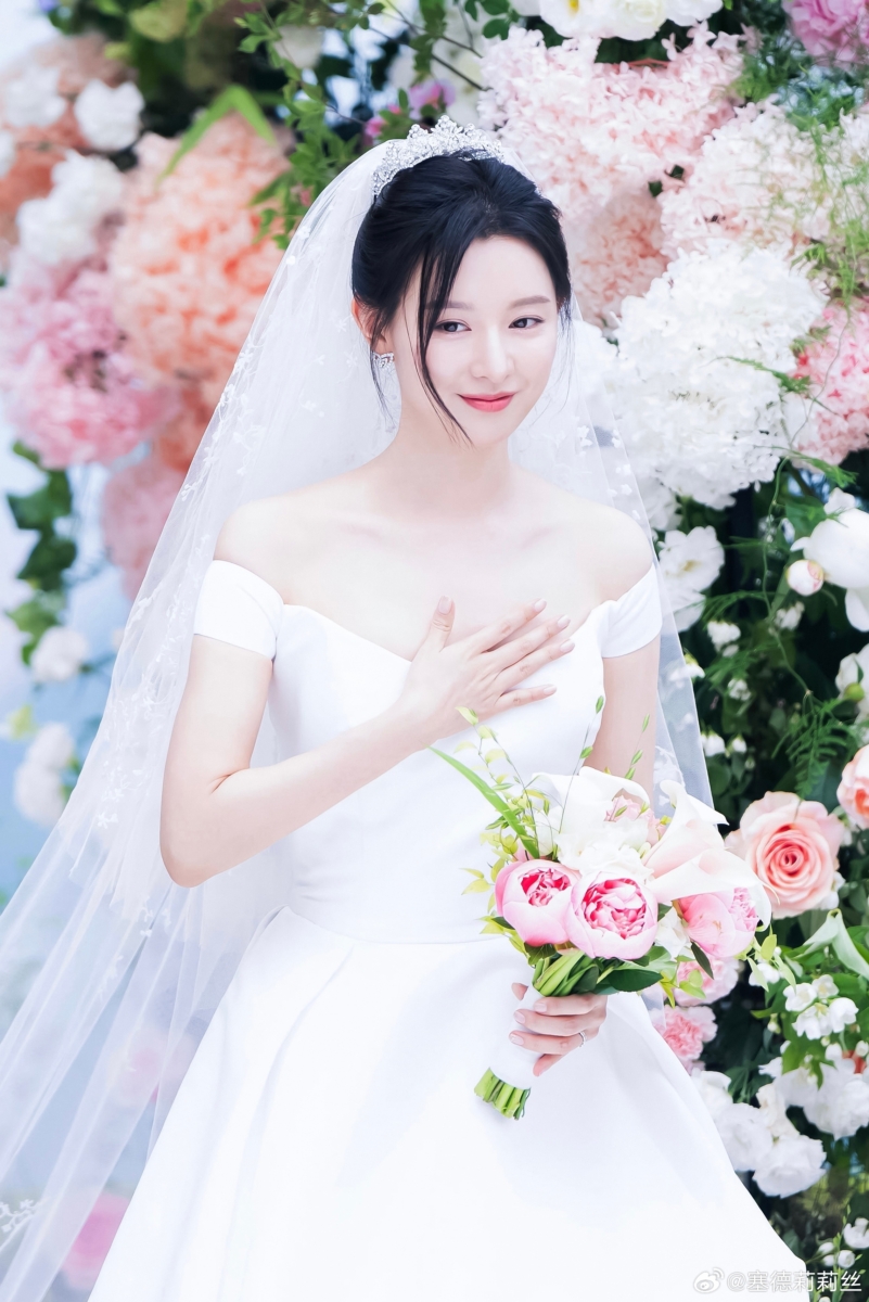 财阀三代嫁给农村王子