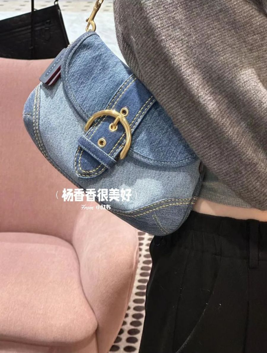 Coach 春夏包款二、丹宁腋下包