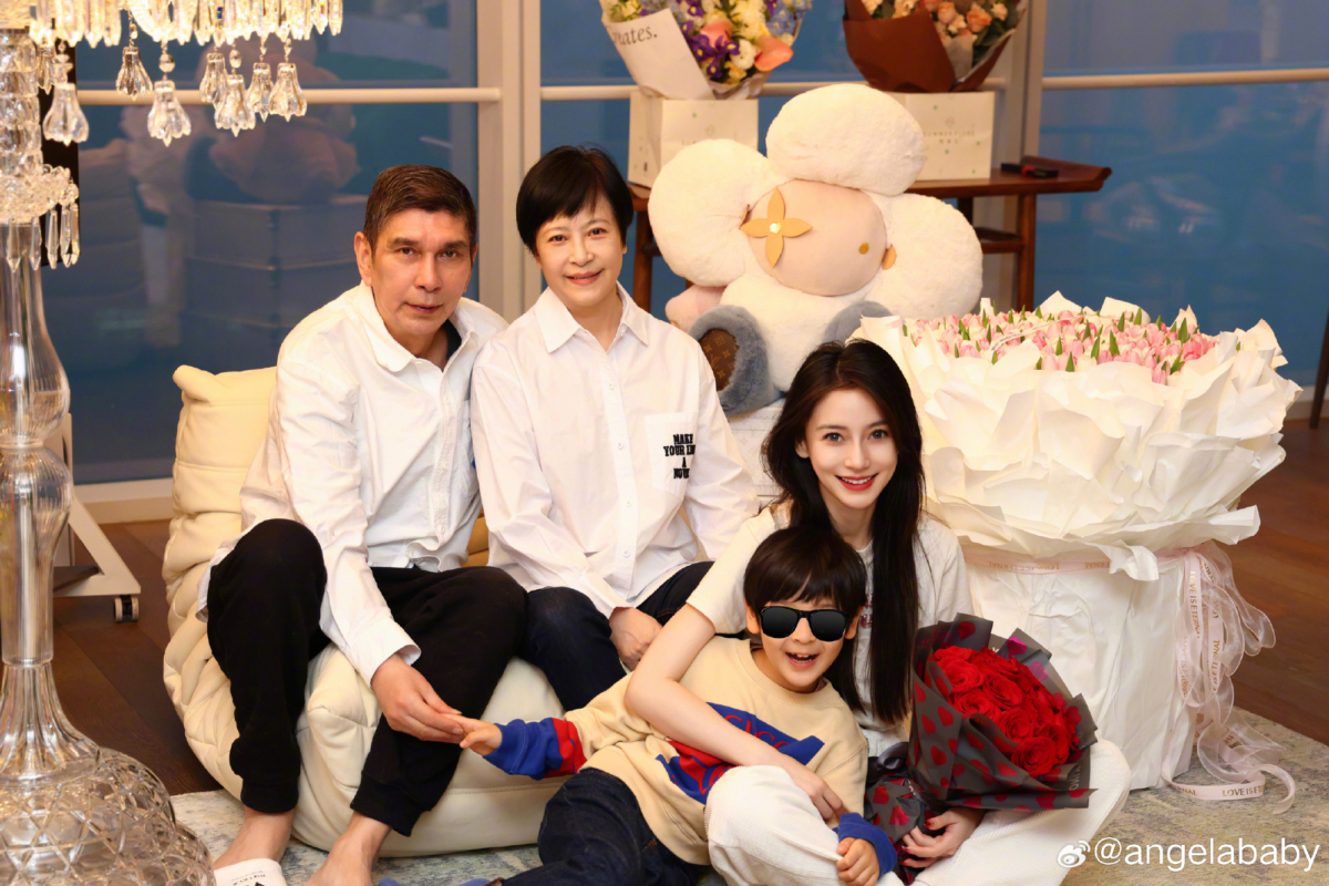 Angelababy 利用前夫营销？