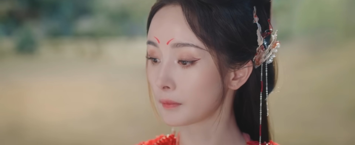 眼神空洞麻木