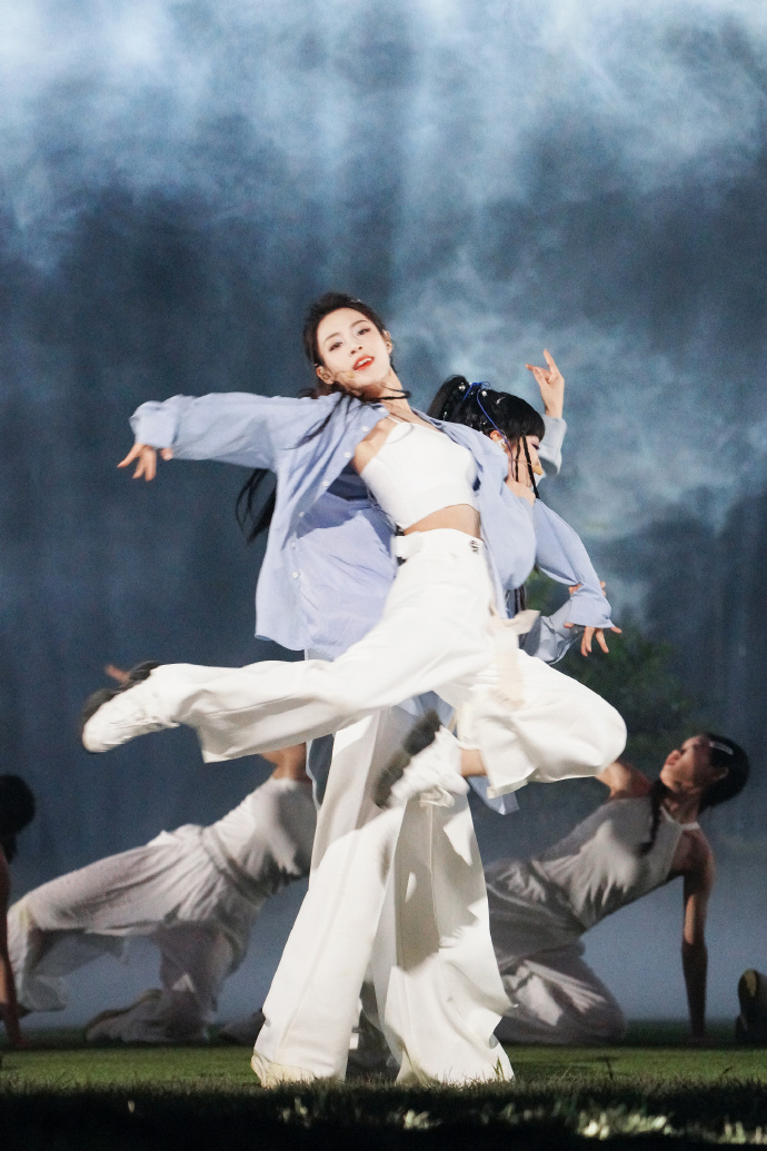 人气王掉出 TOP 4