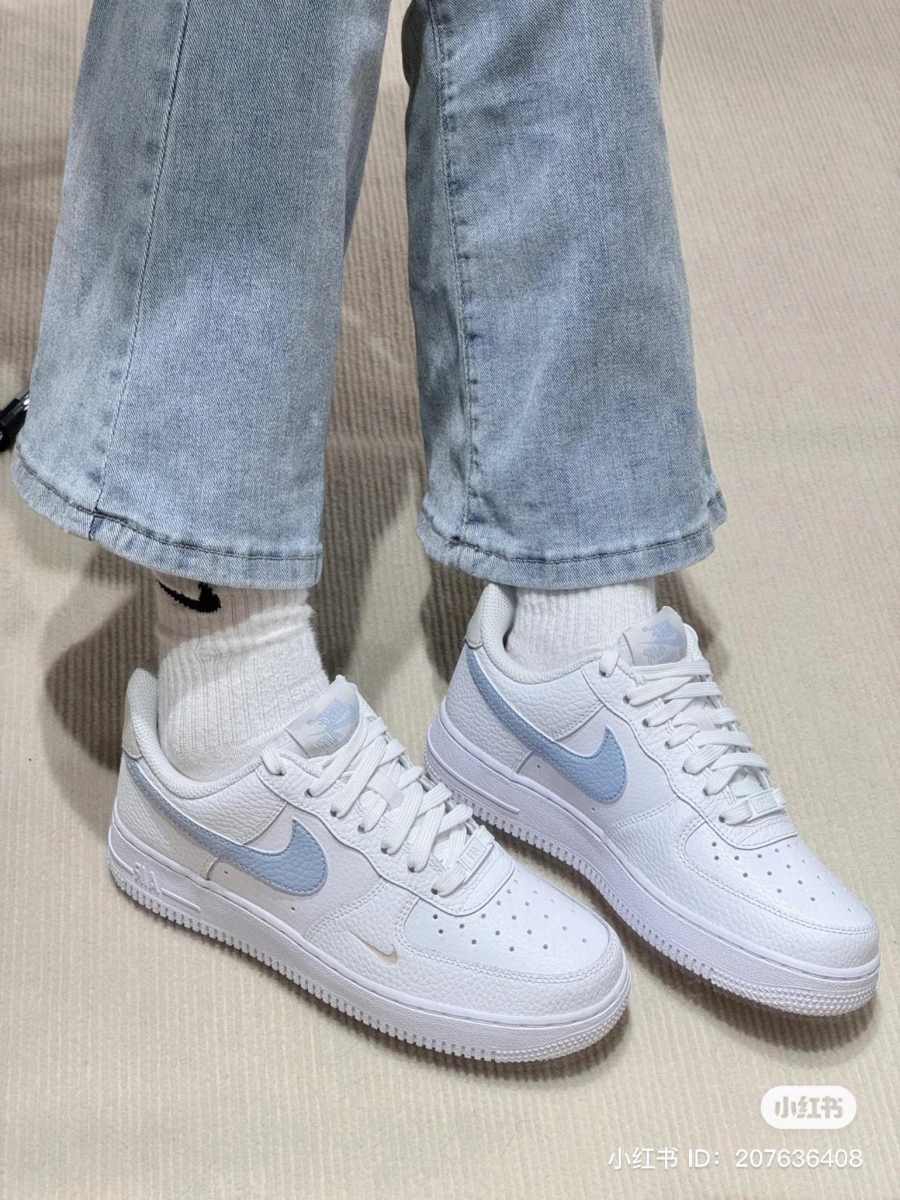 NIKE AIR FORCE 1 湖水蓝