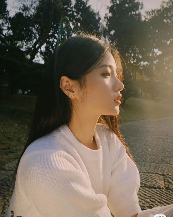 第三，看优质电影同样是一种有效的方法。