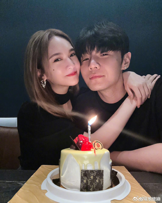 杨丞琳、李荣浩