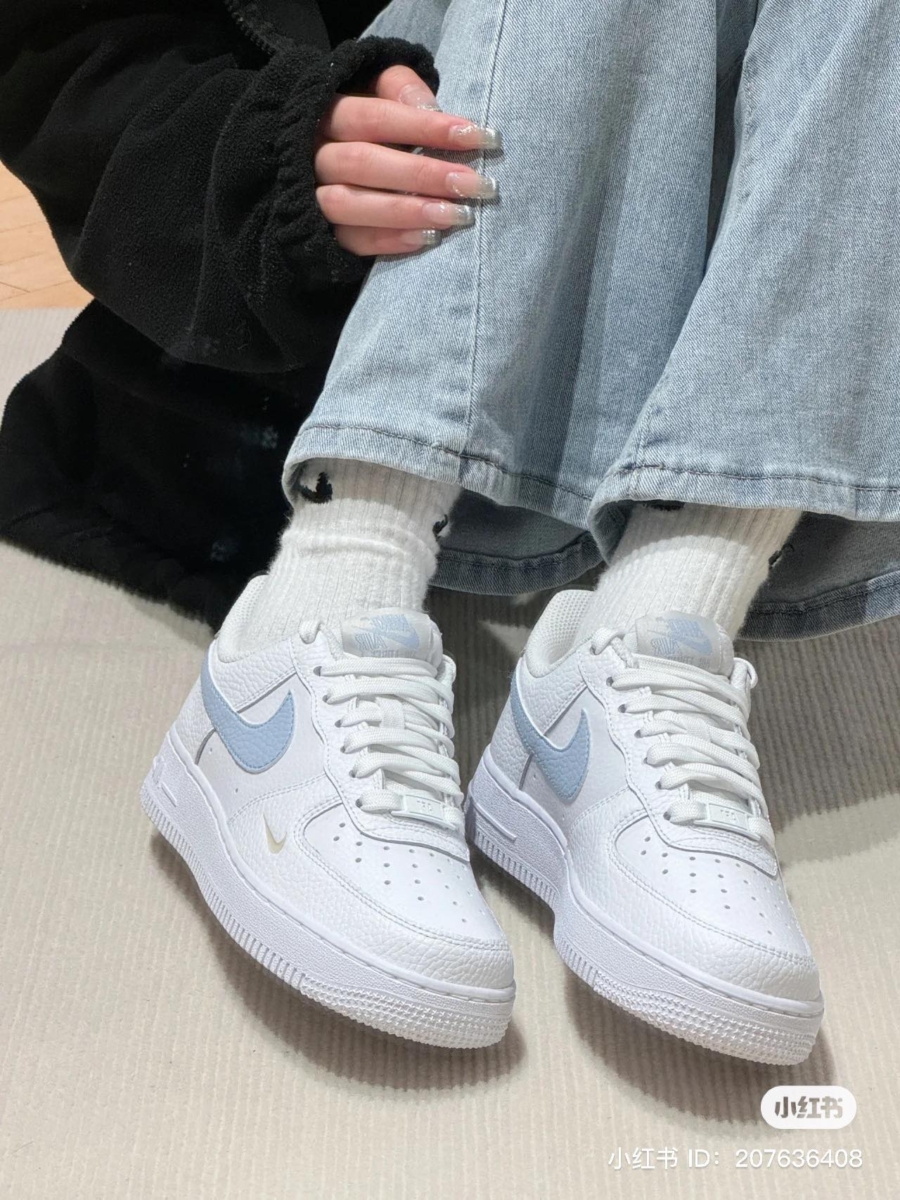 NIKE AIR FORCE 1 湖水蓝
