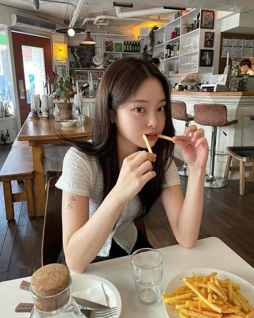 1、进食量减少三分之一