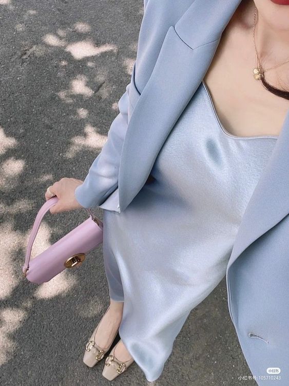 也可以穿得时尚又显瘦！