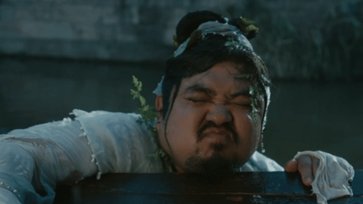 颜南星每个月会变身一次