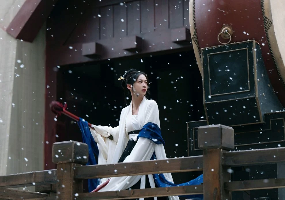 《墨雨云间》