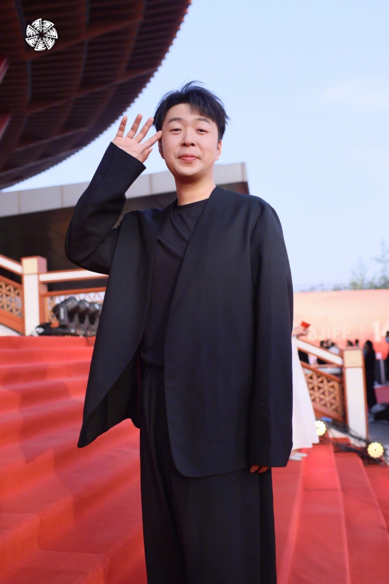 16)杜海涛
