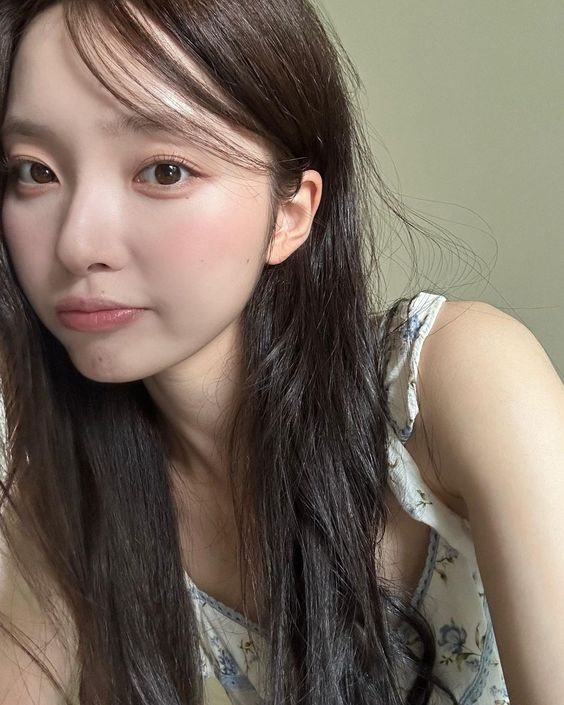 卧蚕的处理也是打造干净眼妆的一个重要步骤