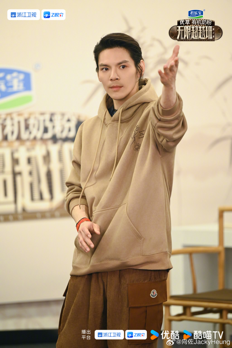 12)向佐