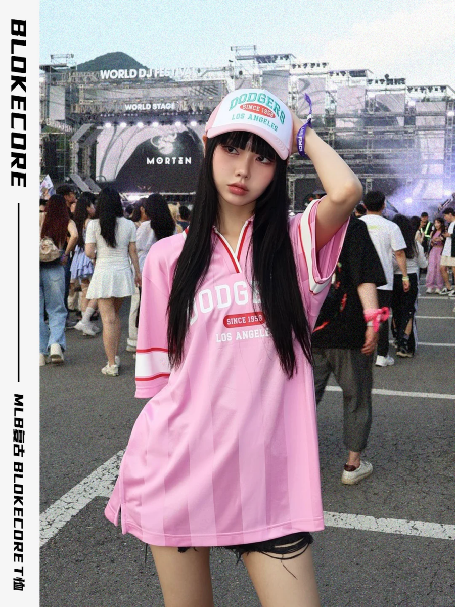 2）运动球衣+“下衣失踪”