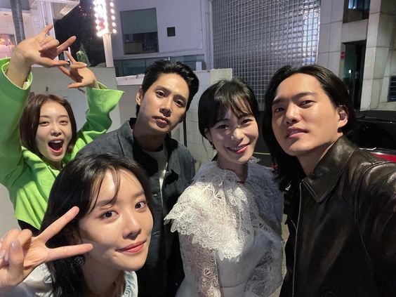 不和人缘好的人交朋友？