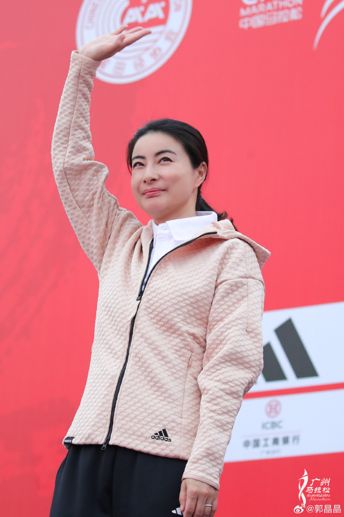 郭晶晶曾在 2020 东京奥运会担任裁判