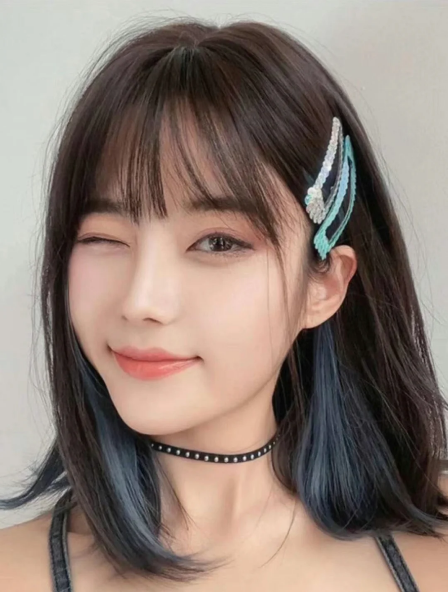 1、黑茶色+鸢尾蓝