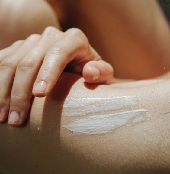 长久使用下来就能肌肤紧致+滑嫩啦！