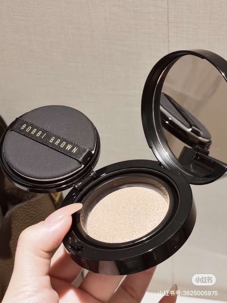 不仅能控油,而且还能同时保湿补水