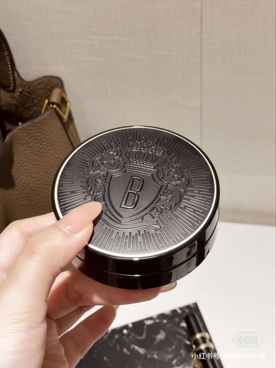 Bobbi Brown 黑夹心气垫