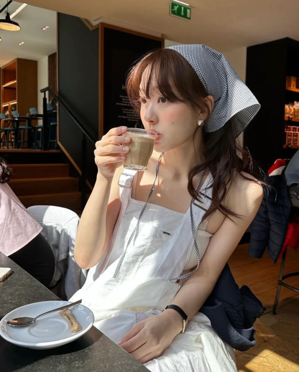 4、善用「配饰」加强氛围感