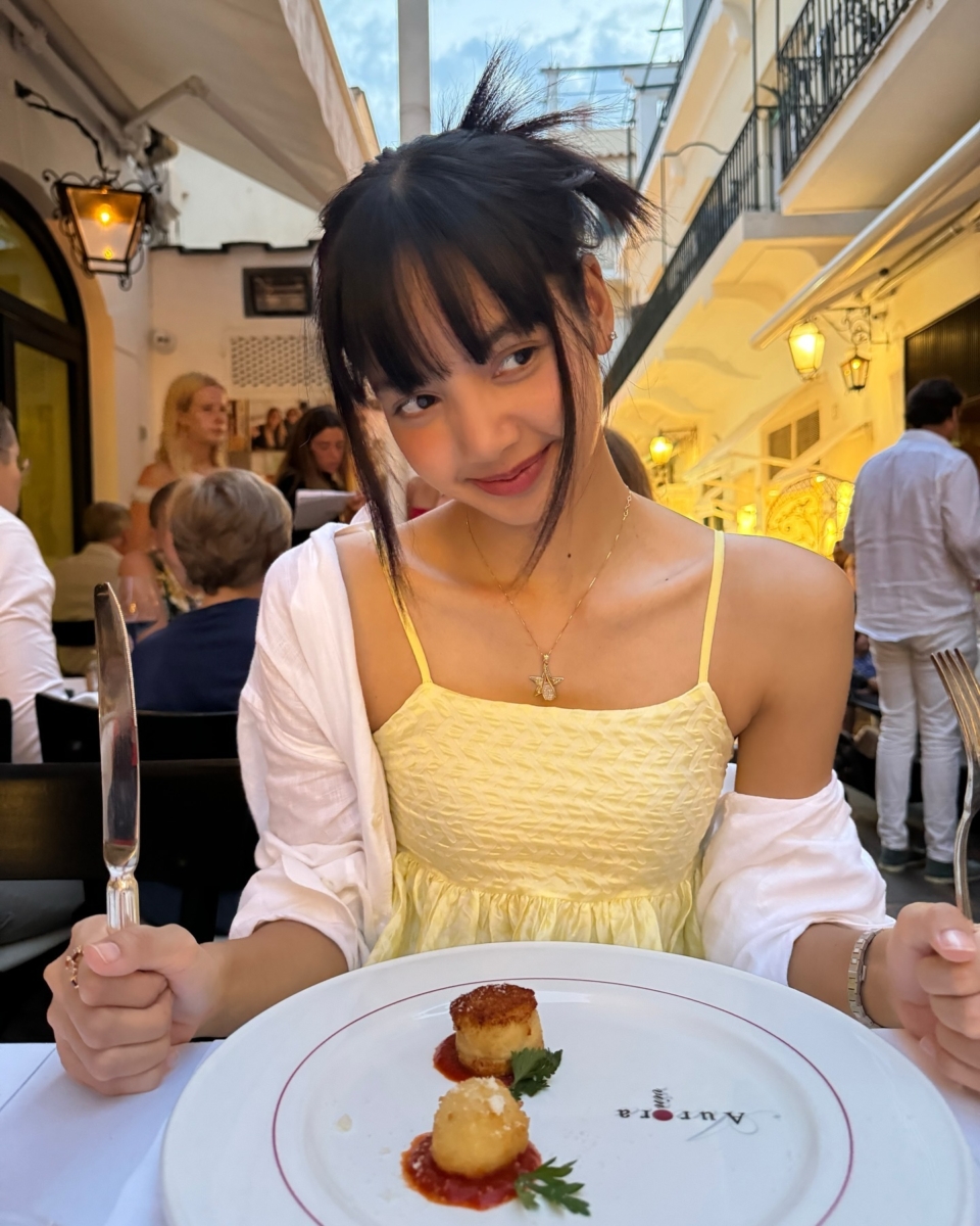 粉丝担心 Lisa 会被殃及池鱼