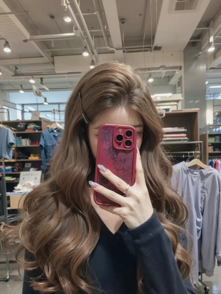 搭配卷发洋气十足~