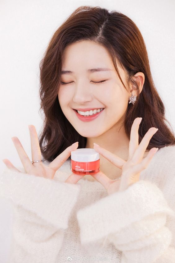 每周使用磨砂膏清洁