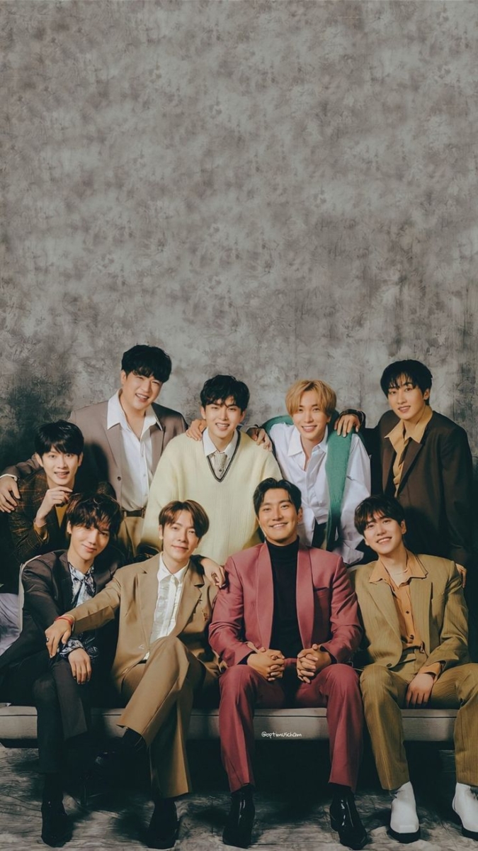 SUPER JUNIOR