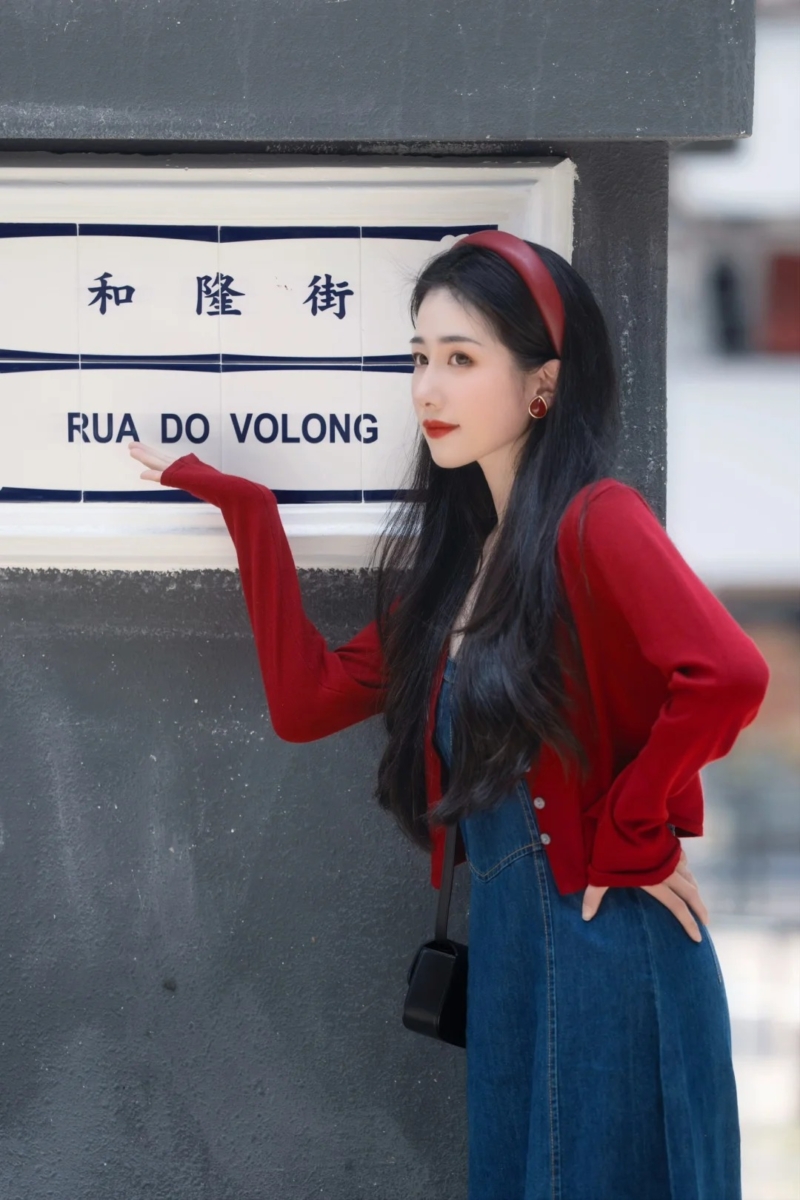 2、牛仔元素是必备