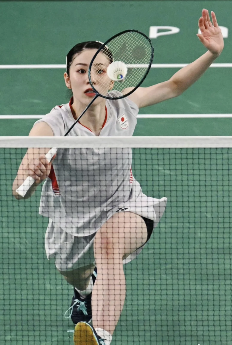 赛场上的镜头迅速走红