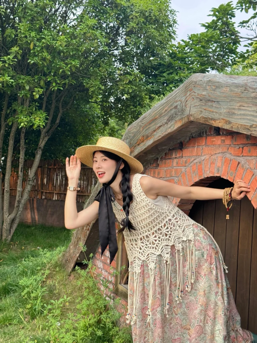 4、善用「配饰」加强氛围感