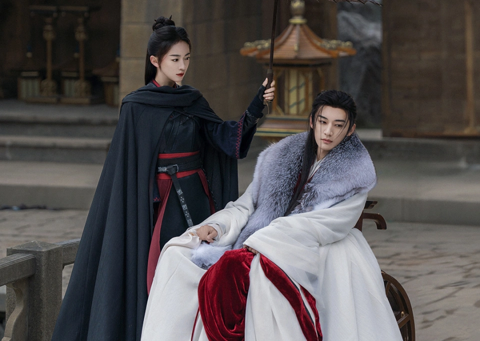 吴谨言、刘学义