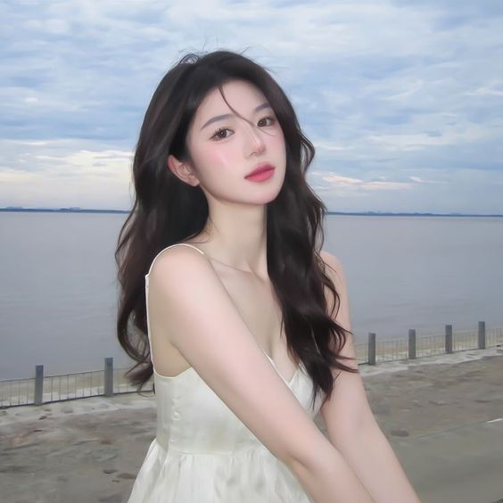 A 选项的人多数适合“卷发”