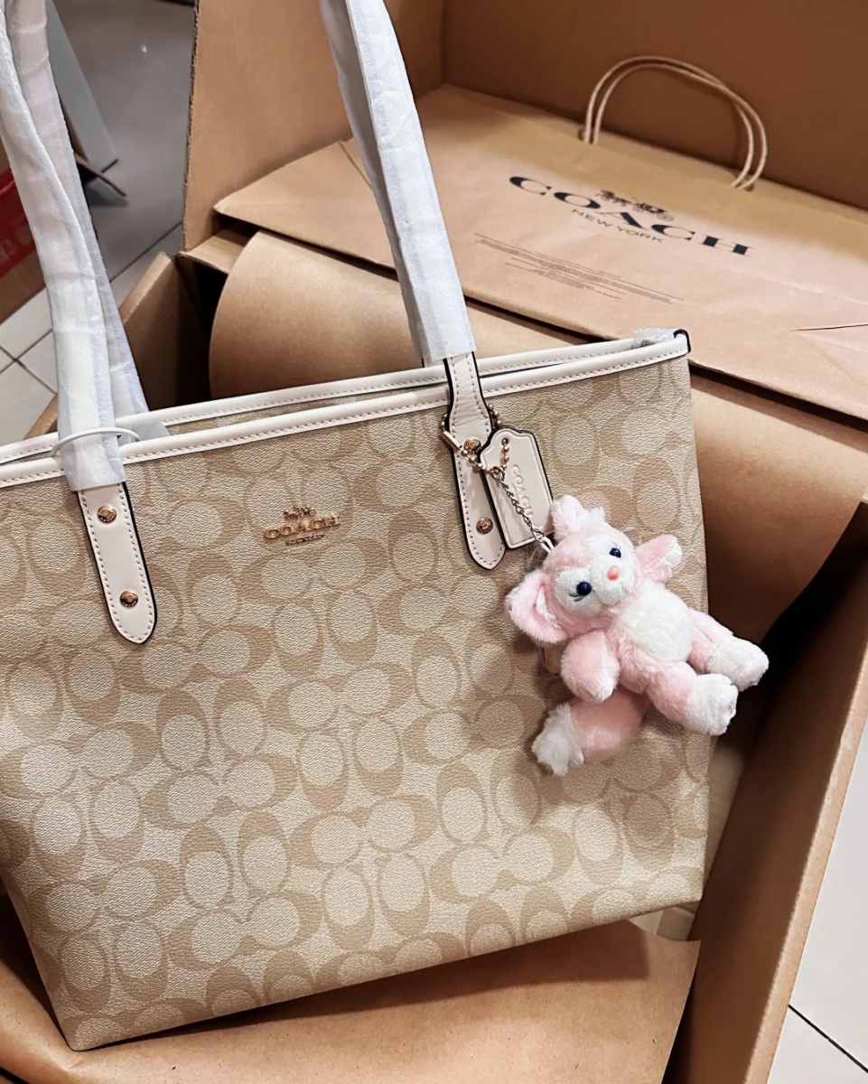 Coach 包包推荐 | 1、托特包 City Tote