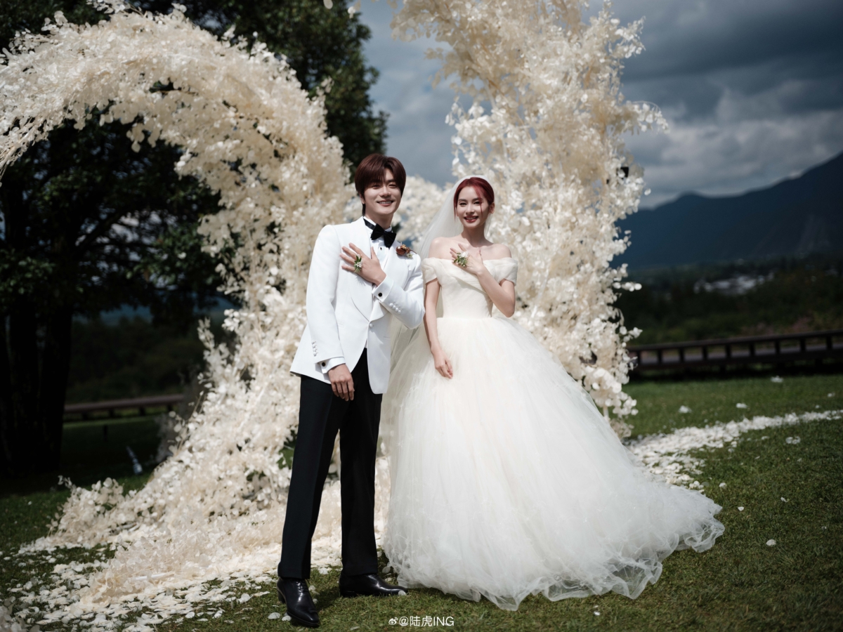 陆虎和嘘嘘陈曌旭终于完成婚礼！