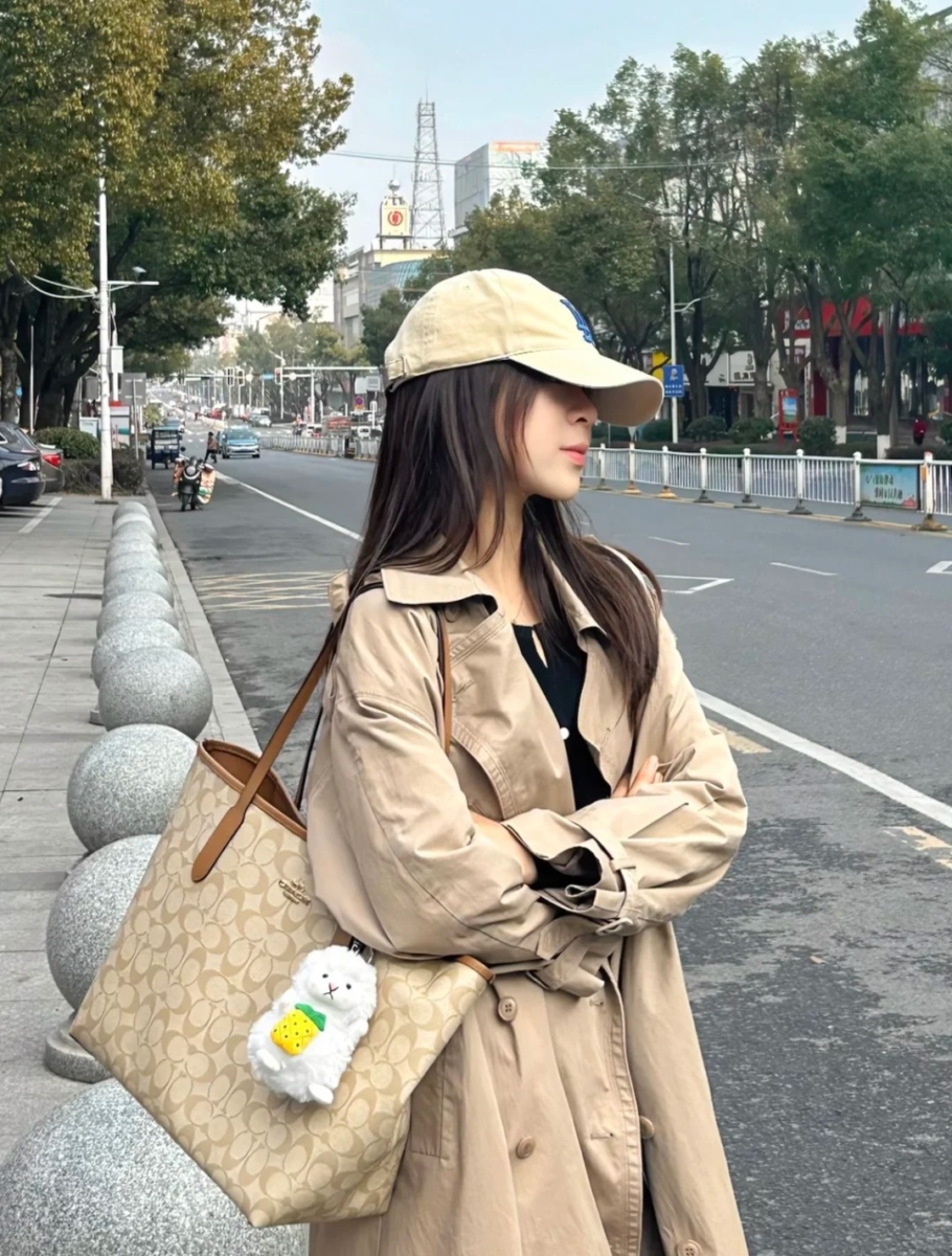 Coach 包包推荐 | 1、托特包 City Tote