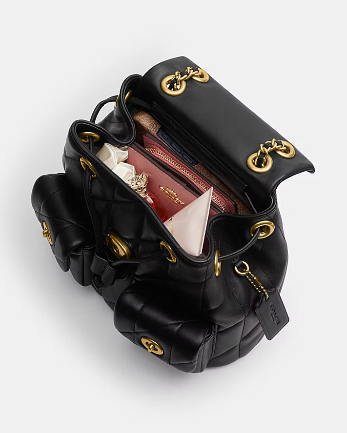 4、Coach TABBY 绗缝后背包