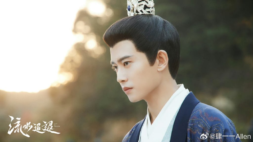 任嘉伦扮相梦回“小南辰王”