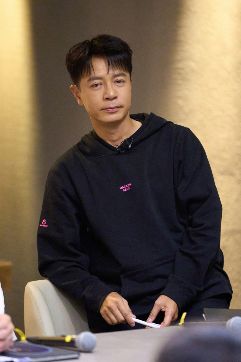 TOP 1、李克勤（好感占比：75%；好感票数：1094）