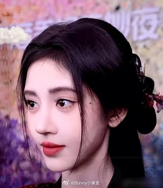 鞠婧祎妆容也翻车？