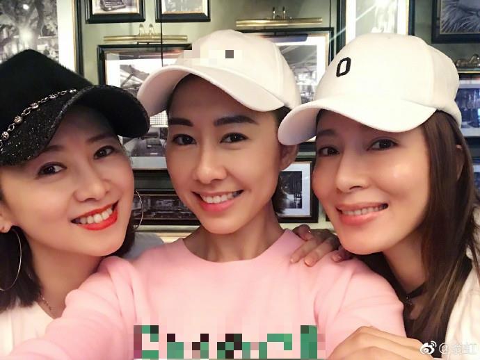 杨怡、胡定欣