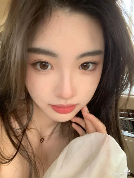 别用美白等功效产品