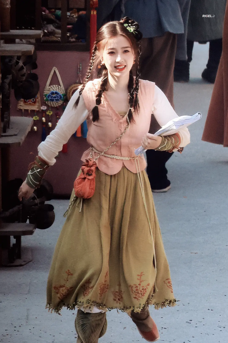 2024年 ·《祈今朝》饰演「越祈」