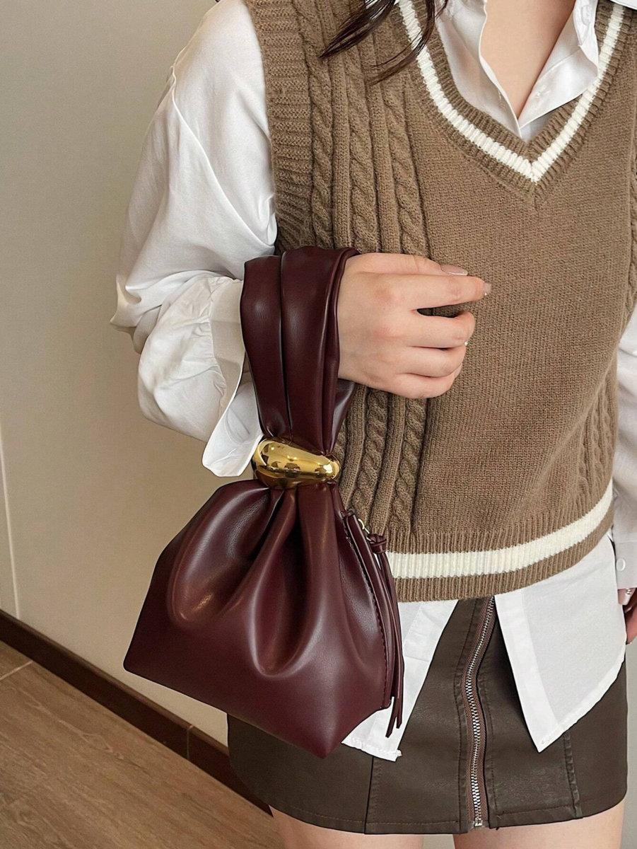 5、SHEIN Magic cik 饺子手拎包
